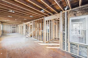 8116 S Marquette Ave, Chicago, IL 60617 - Photo 3