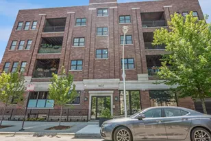 1607 W Waveland Ave, Chicago, IL 60613 - Photo 1