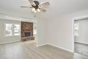 309 Glenwood Ave, McHenry, IL 60051 - Photo 3