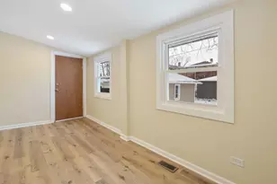 1018 S 10th Ave, Maywood, IL 60153 - Photo 13