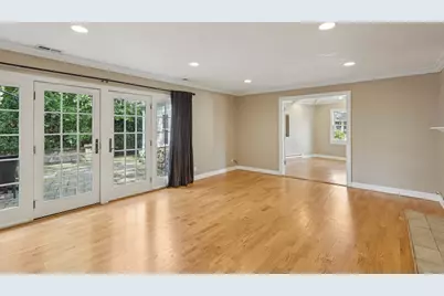 6619 Palma Lane, Morton Grove, IL 60053 - Photo 13