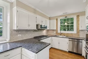 6619 Palma Ln, Morton Grove, IL 60053 - Photo 19