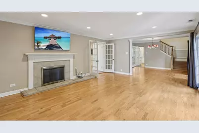 6619 Palma Lane, Morton Grove, IL 60053 - Photo 9