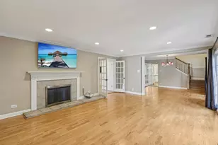 6619 Palma Ln, Morton Grove, IL 60053 - Photo 9