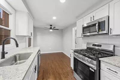 5005 N Avers Avenue, Chicago, IL 60625 - Photo 9