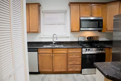 2001 W Fargo Avenue #1, Chicago, IL 60645 - Photo 3