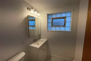 8511 W Gregory St, Chicago, IL 60656 - Photo 17