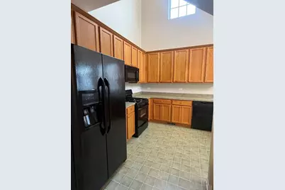 203 W Park Avenue #A, Sugar Grove, IL 60554 - Photo 7