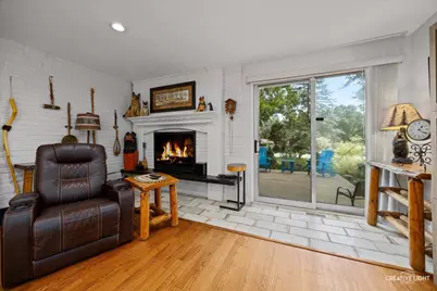 1002 Bruce Drive, Elgin, IL 60120 - Photo 7