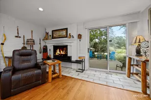 1002 Bruce Dr, Elgin, IL 60120 - Photo 7