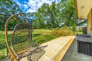 1002 Bruce Dr, Elgin, IL 60120 - Photo 29