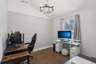 4609 W Shore Dr, Wonder Lake, IL 60097 - Photo 13