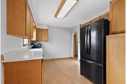 560 Beckman Drive, Kankakee, IL 60901 - Photo 3