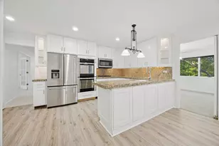 179 Foxborough Pl, Burr Ridge, IL 60527 - Photo 5