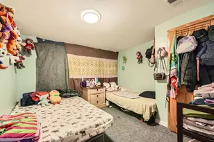 8151 S Bennett Ave, Chicago, IL 60617 - Photo 11