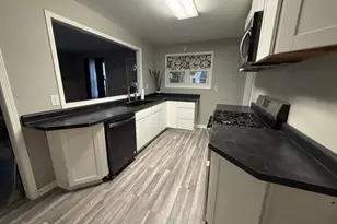 209 16th St, Mendota, IL 61342 - Photo 5