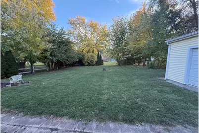 209 16th Street, Mendota, IL 61342 - Photo 3