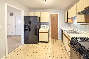 1206 Ballantrae Pl, Mundelein, IL 60060 - Photo 7