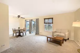 1206 Ballantrae Pl, Mundelein, IL 60060 - Photo 3