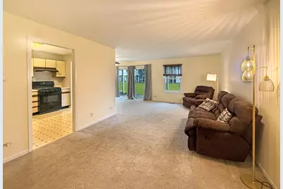 1206 Ballantrae Place #B, Mundelein, IL 60060 - Photo 5