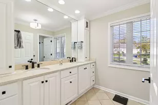 1443 Woodhill Dr, Northbrook, IL 60062 - Photo 19