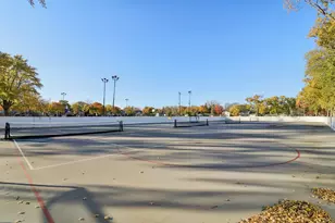 1443 Woodhill Dr, Northbrook, IL 60062 - Photo 51