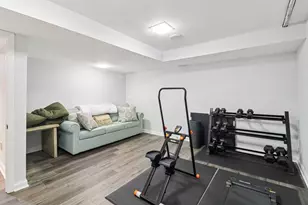 1443 Woodhill Dr, Northbrook, IL 60062 - Photo 37