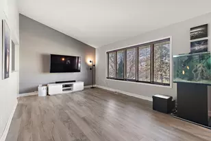 17565 Windsor Pkwy, Tinley Park, IL 60487 - Photo 5