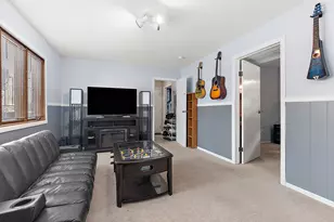 17565 Windsor Pkwy, Tinley Park, IL 60487 - Photo 21