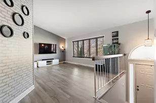 17565 Windsor Pkwy, Tinley Park, IL 60487 - Photo 3