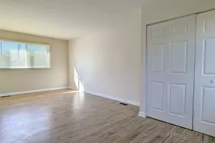 650 Shining Water Dr, Carol Stream, IL 60188 - Photo 11