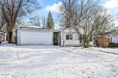 969 Berkley Street, Carpentersville, IL 60110 - Photo 3