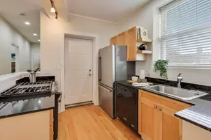 1443 W Victoria St, Chicago, IL 60660 - Photo 9