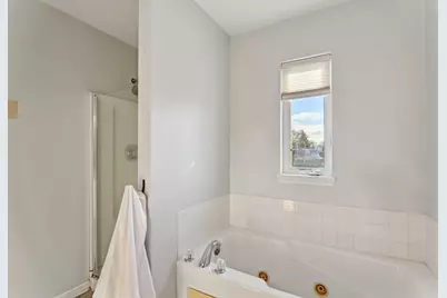 617 Lake Breeze Court, Lake Villa, IL 60046 - Photo 15