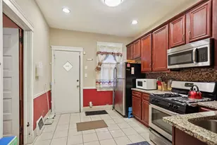 5925 W Iowa St, Chicago, IL 60651 - Photo 7