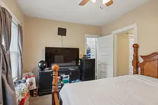 5925 W Iowa St, Chicago, IL 60651 - Photo 9