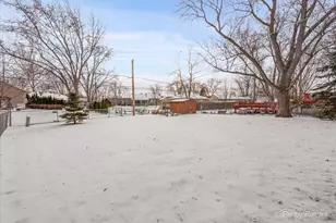 411 Krause Ave, Streamwood, IL 60107 - Photo 37