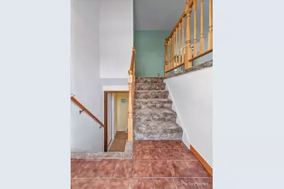 411 Krause Avenue, Streamwood, IL 60107 - Photo 3