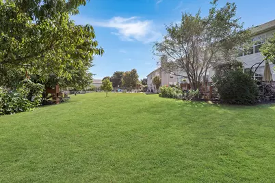 25226 Balmoral Drive, Shorewood, IL 60404 - Photo 5