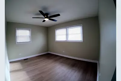 [Address not provided], Niles, IL 60714 - Photo 15