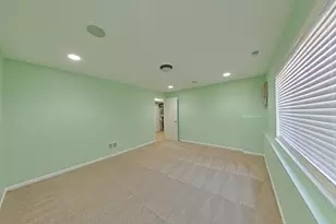 848 Station Blvd, Aurora, IL 60504 - Photo 13