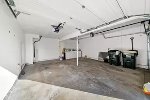 430 Normandie Ln, Round Lake Beach, IL 60073 - Photo 15