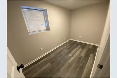 8744 S Saginaw Avenue, Chicago, IL 60617 - Photo 7