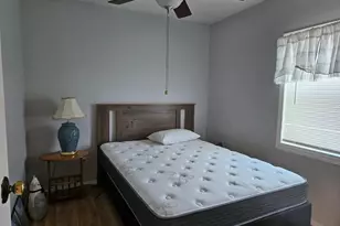 2202 Chestnut Ave, Sterling, IL 61081 - Photo 9