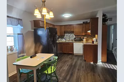 2202 Chestnut Avenue, Sterling, IL 61081 - Photo 5