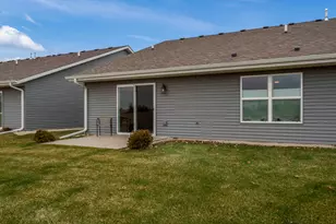 4489 Squaw Vly Dr, Loves Park, IL 61111 - Photo 7