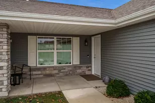4489 Squaw Vly Dr, Loves Park, IL 61111 - Photo 5