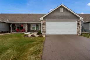 4489 Squaw Vly Dr, Loves Park, IL 61111 - Photo 3