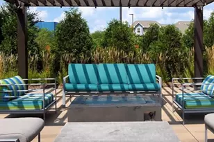 690 E Algonquin Rd, Schaumburg, IL 60173 - Photo 19