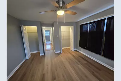 7011 S East End Avenue, Chicago, IL 60649 - Photo 1